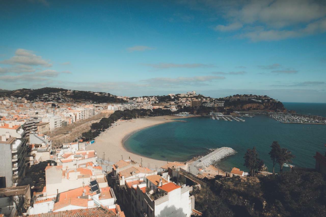 Espectacular Apartamento En El Corazon De Calella! 卡莱利亚德帕拉弗鲁赫尔 外观 照片